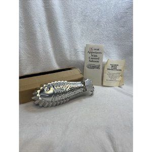 Vintage Fish Shaped Pan Tin Silver Aluminum Mold Alaska Seafood‎ Juneau AK W/box
